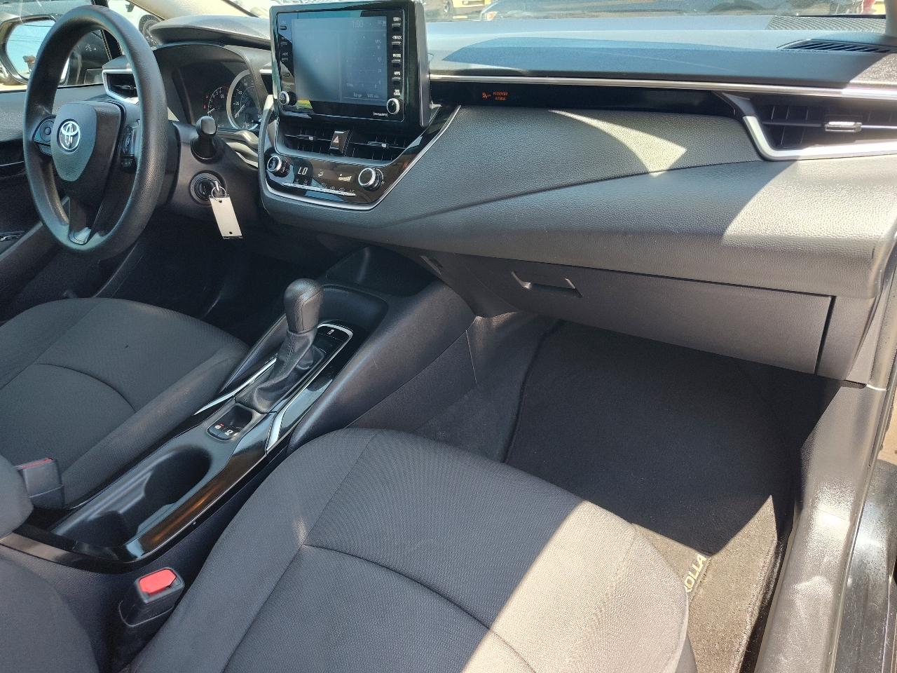 Toyota Corolla LE Plus 4D Sedan 2022