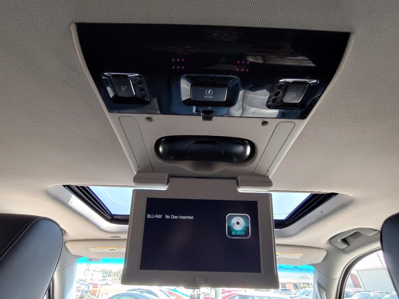 GMC Yukon Denali 4D SUV 4WD 2019
