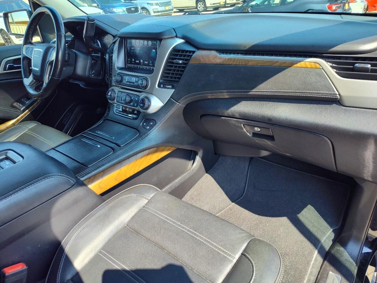 GMC Yukon Denali 4D SUV 4WD 2019