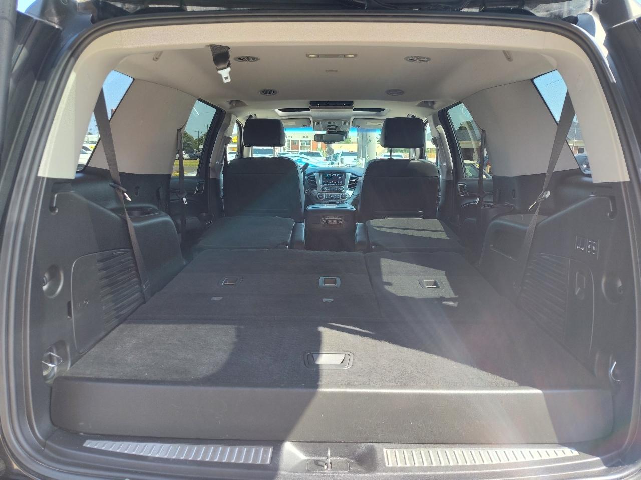 GMC Yukon Denali 4D SUV 4WD 2019