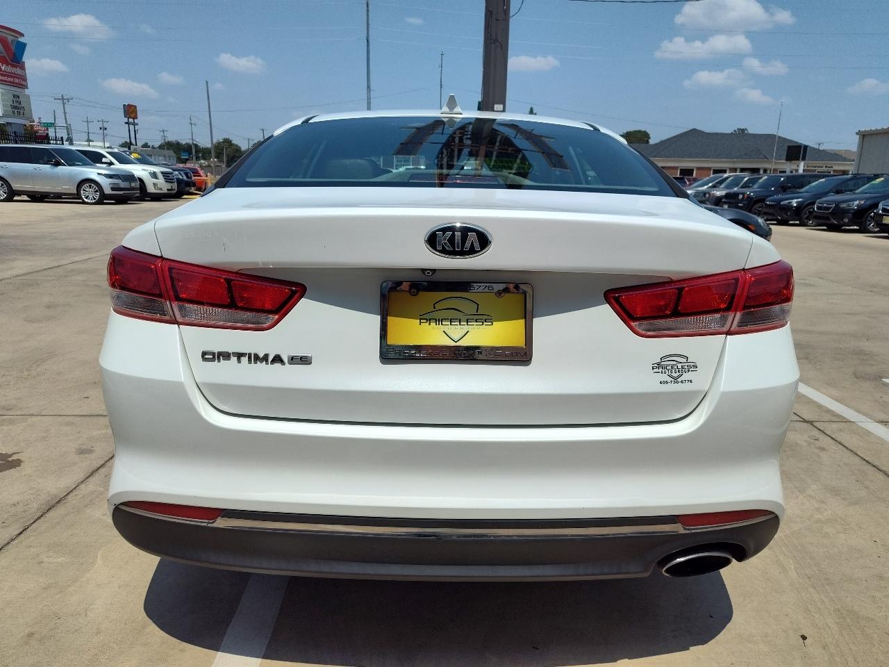 Kia Optima LX 4D Sedan 2017