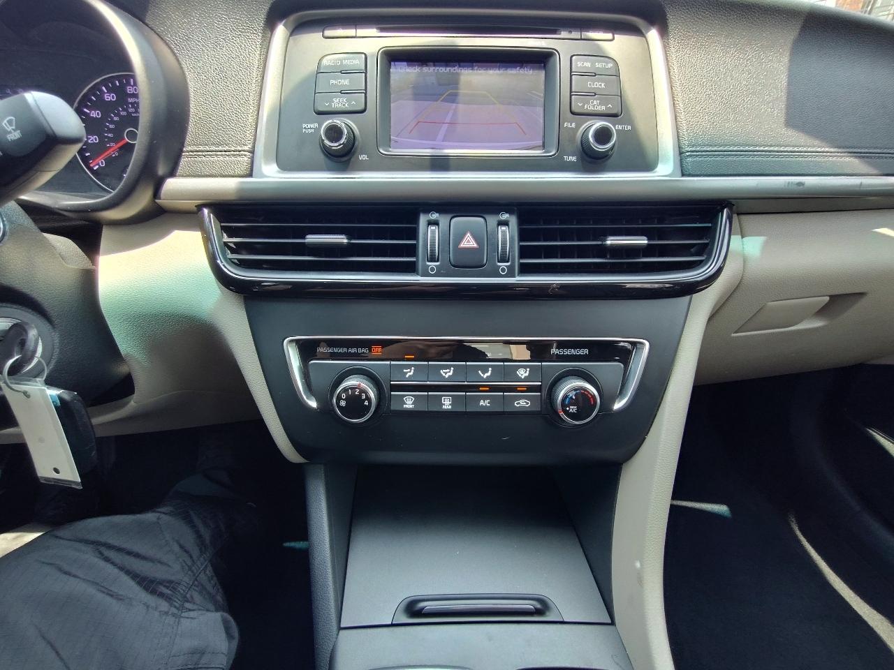 Kia Optima LX 4D Sedan 2017