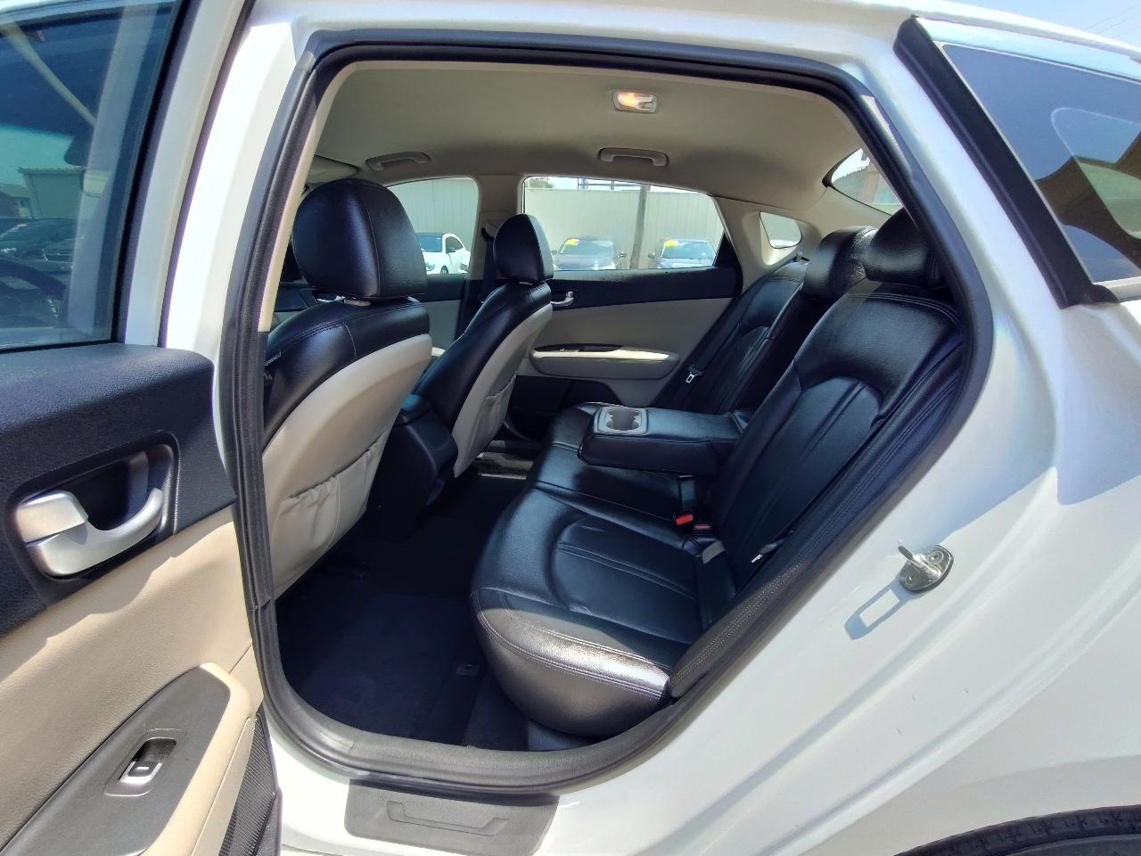Kia Optima LX 4D Sedan 2017
