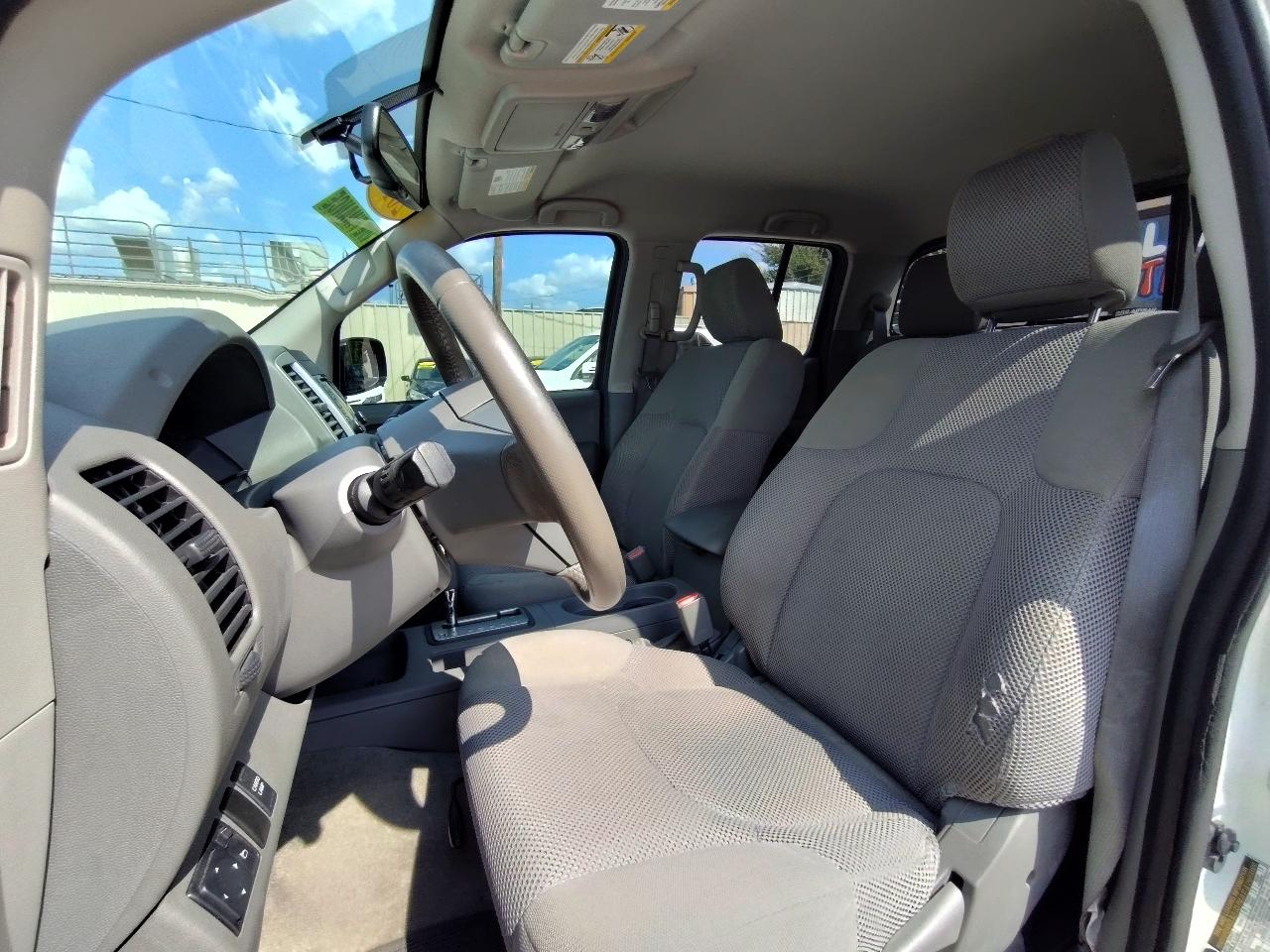 Nissan Frontier  2017