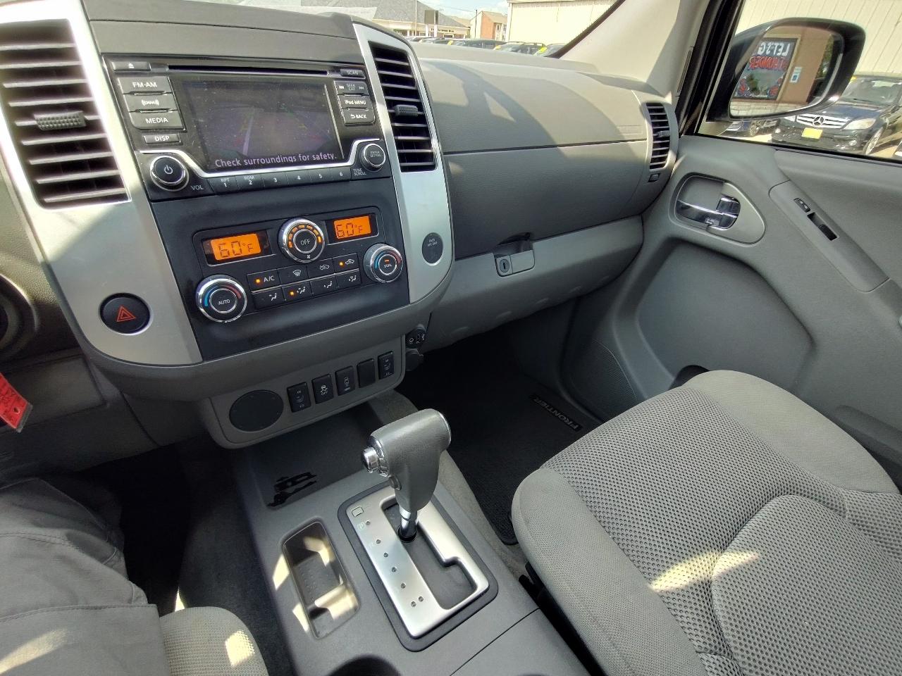 Nissan Frontier  2017