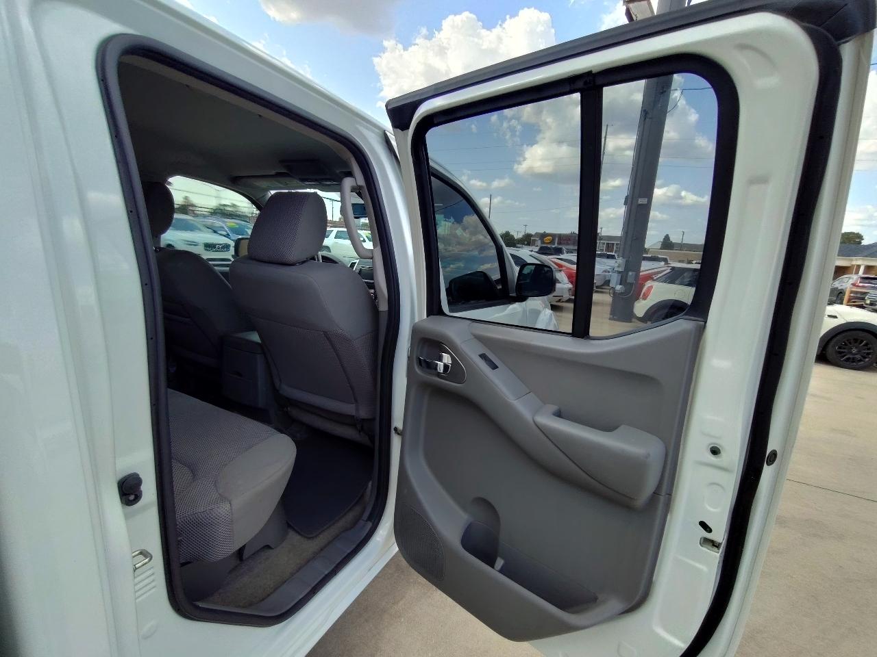 Nissan Frontier  2017