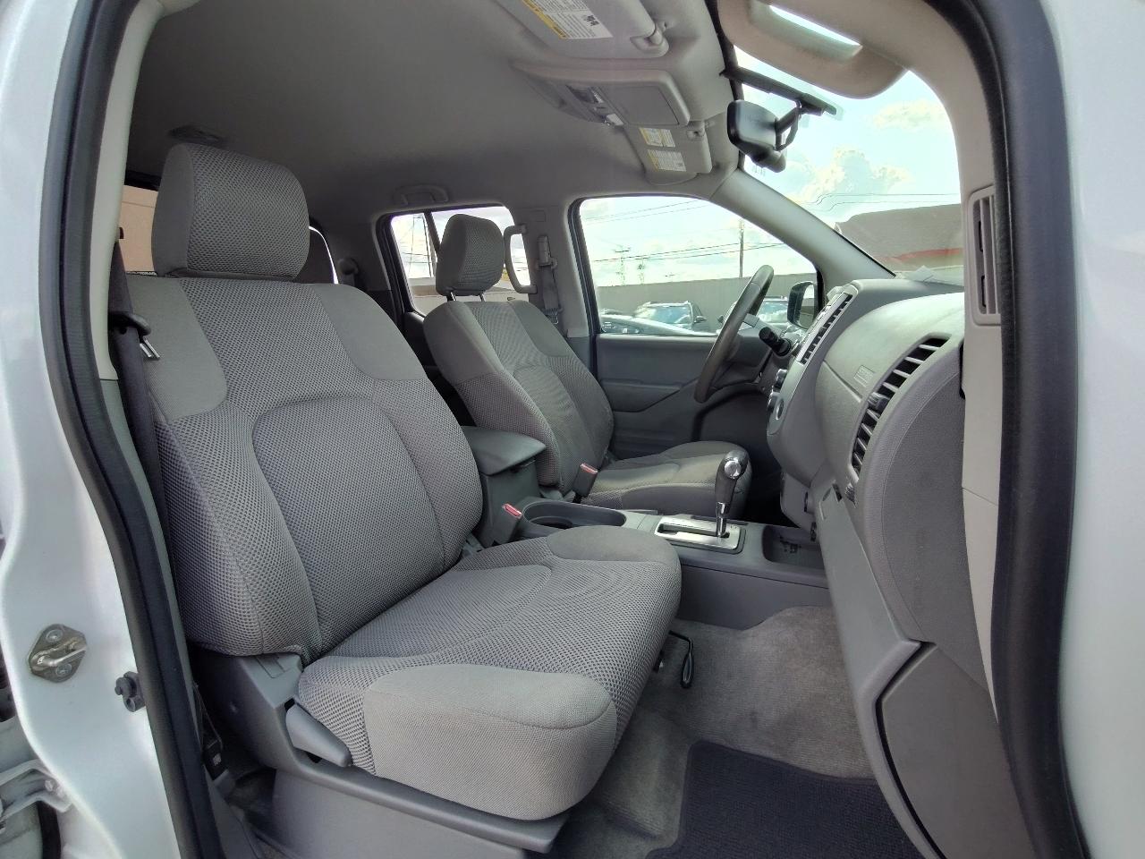 Nissan Frontier  2017