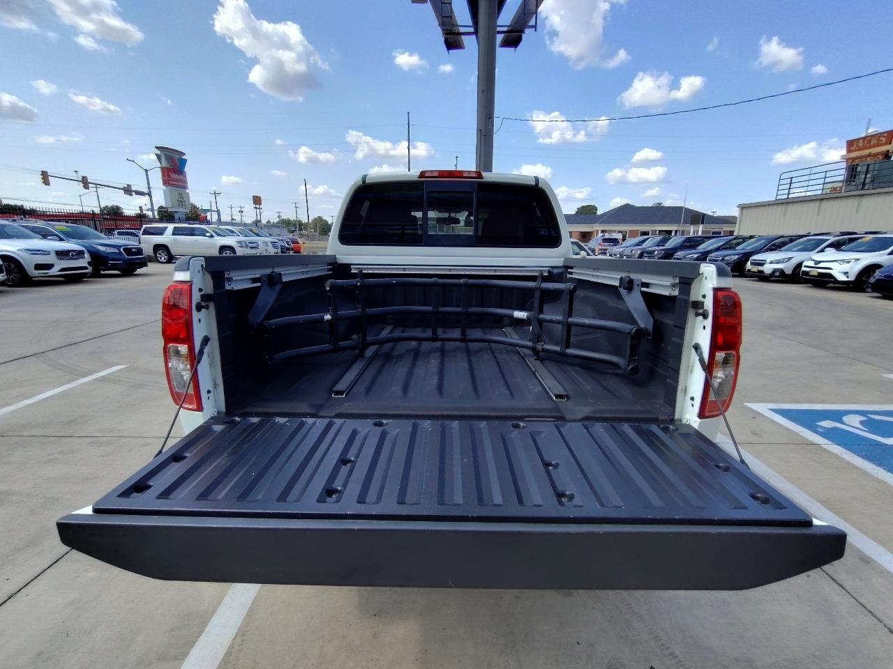 Nissan Frontier  2017