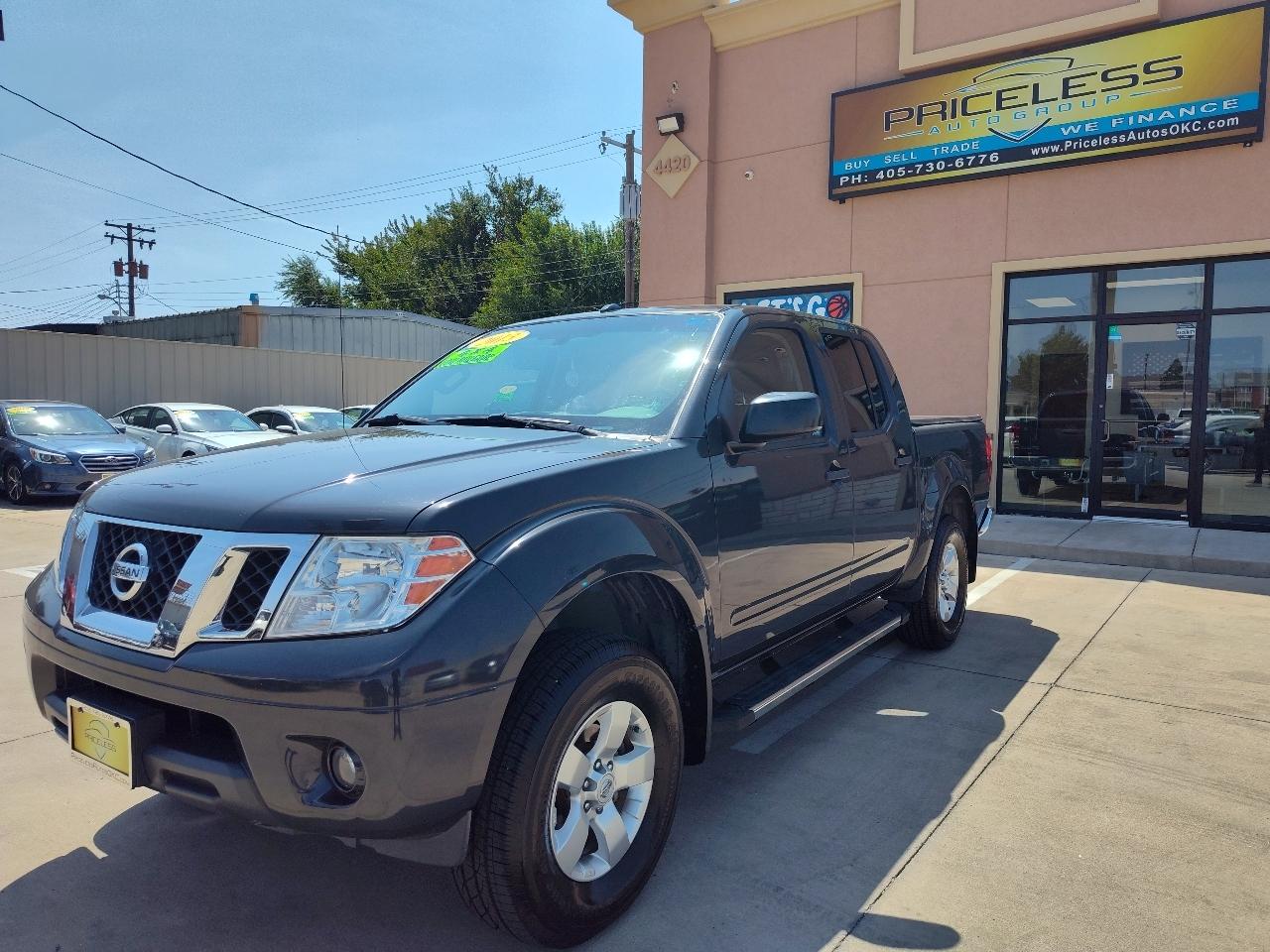 Nissan Frontier SV Crew Cab 4WD 2013