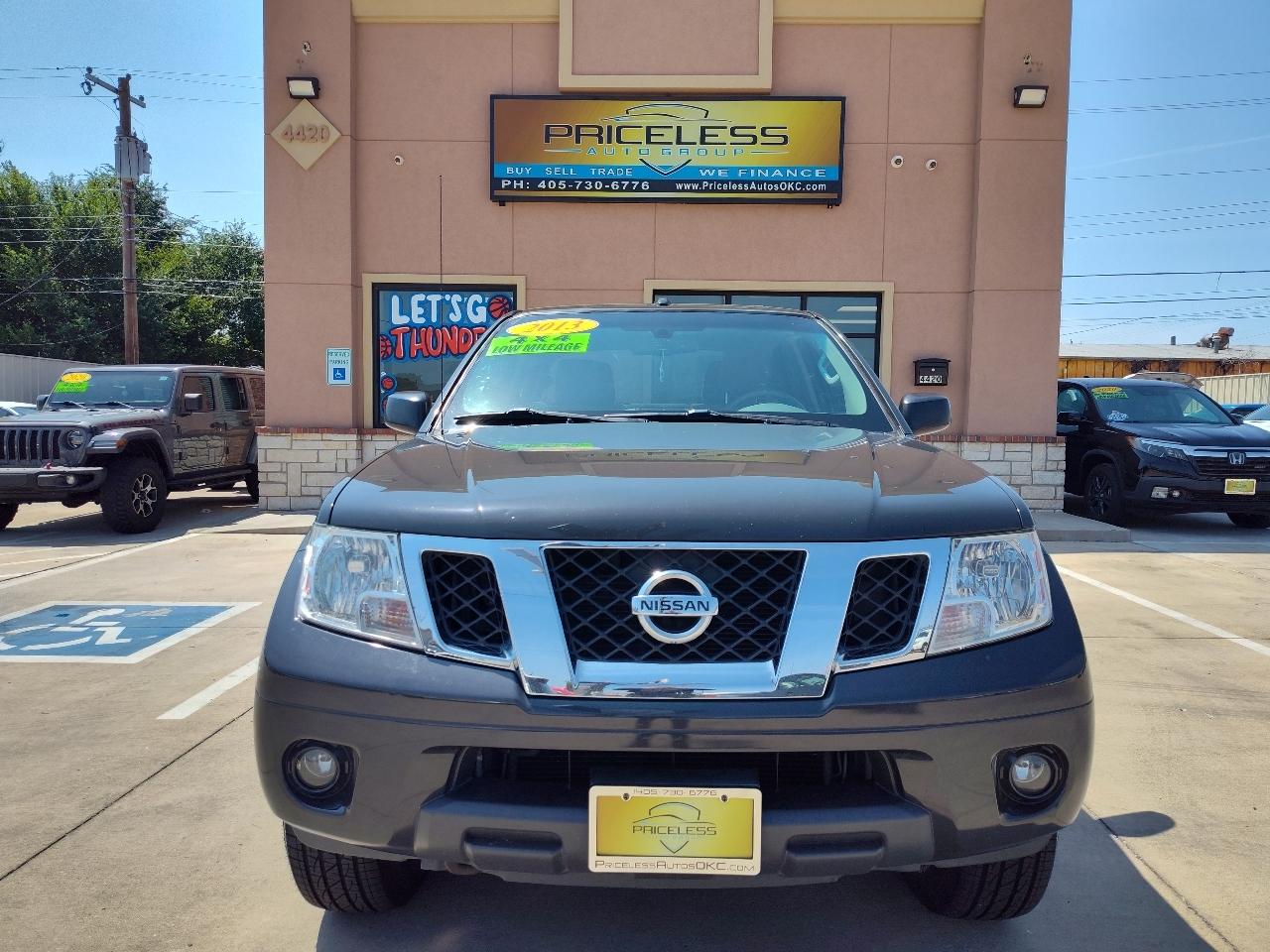 Nissan Frontier SV Crew Cab 4WD 2013
