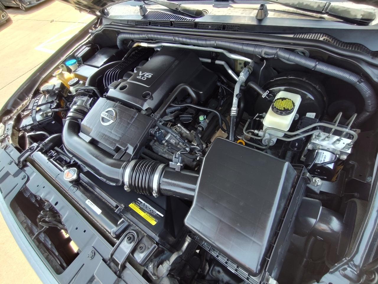 Nissan Frontier SV Crew Cab 4WD 2013