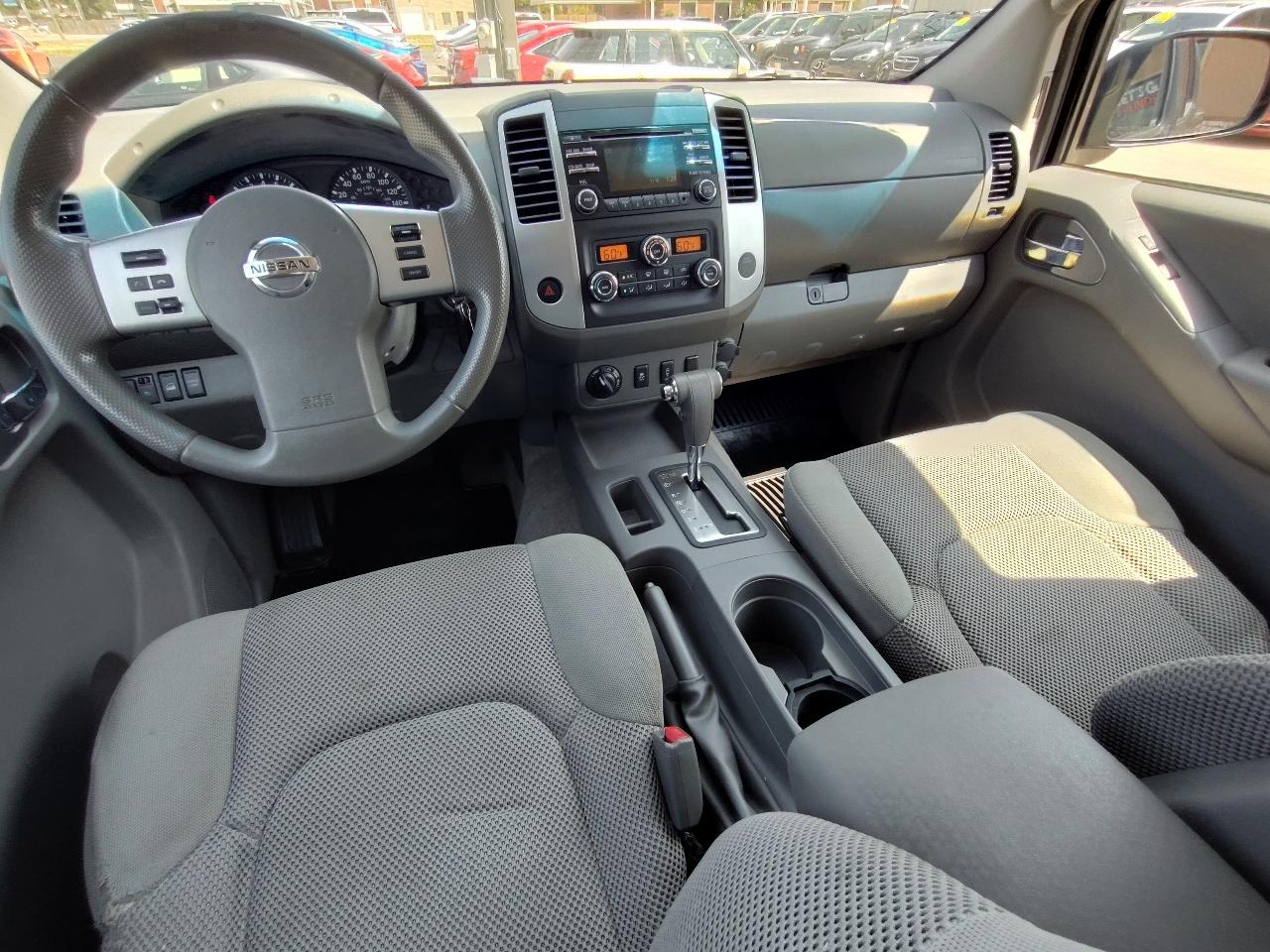 Nissan Frontier SV Crew Cab 4WD 2013