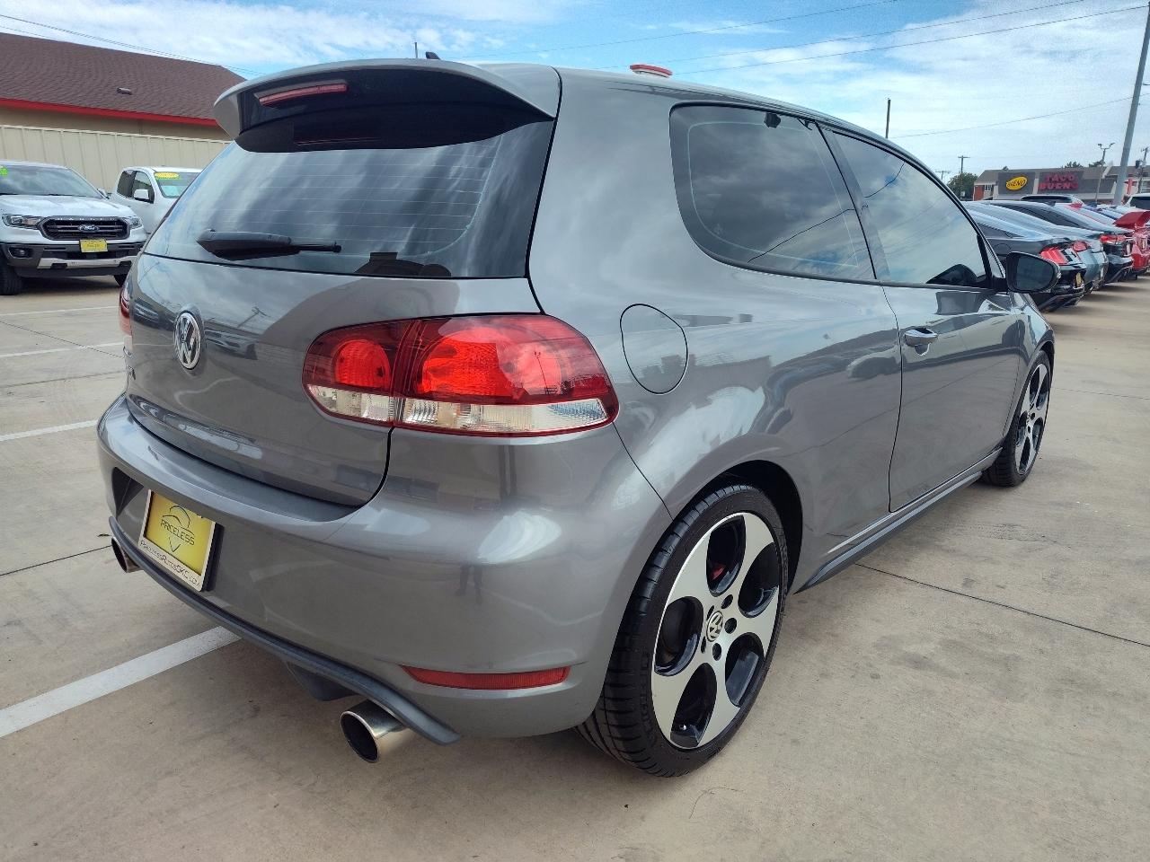 Volkswagen GTI 2-door 2012