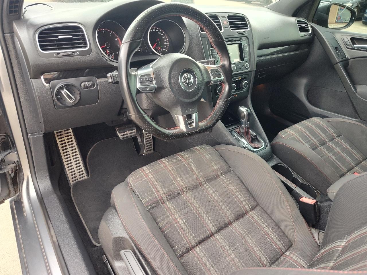 Volkswagen GTI 2-door 2012