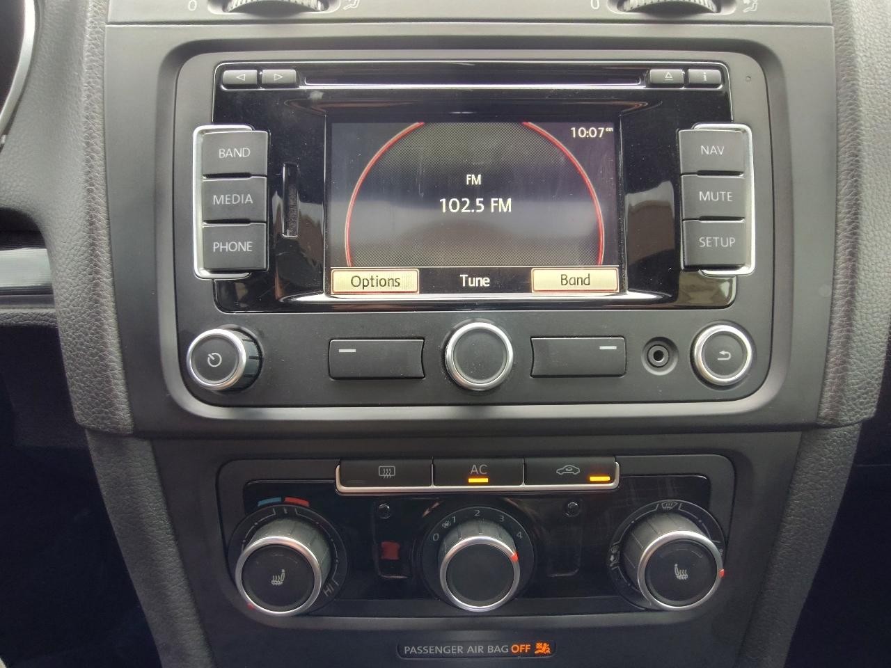 Volkswagen GTI 2-door 2012