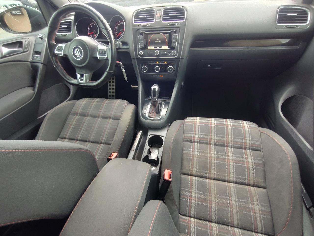 Volkswagen GTI 2-door 2012