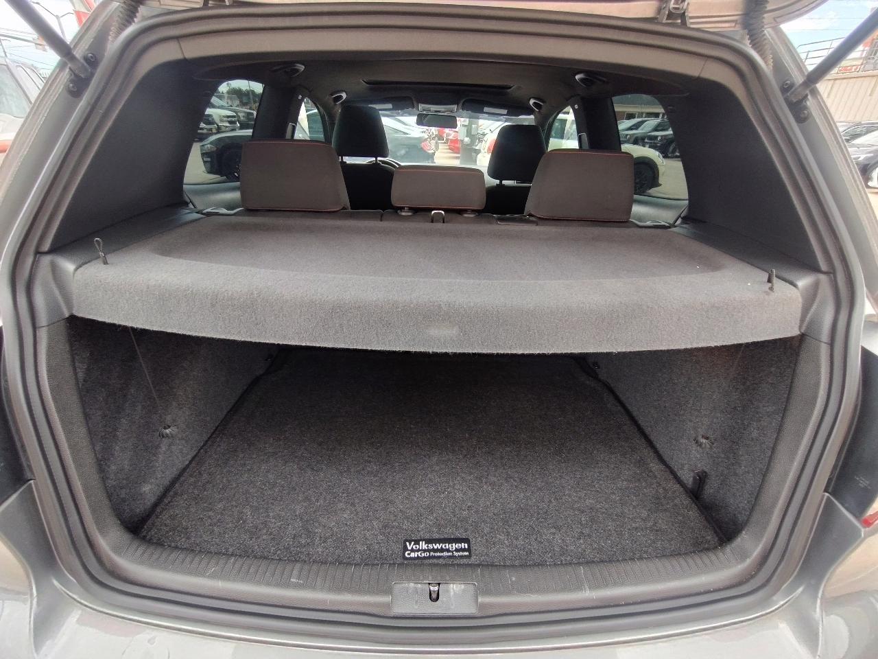 Volkswagen GTI 2-door 2012