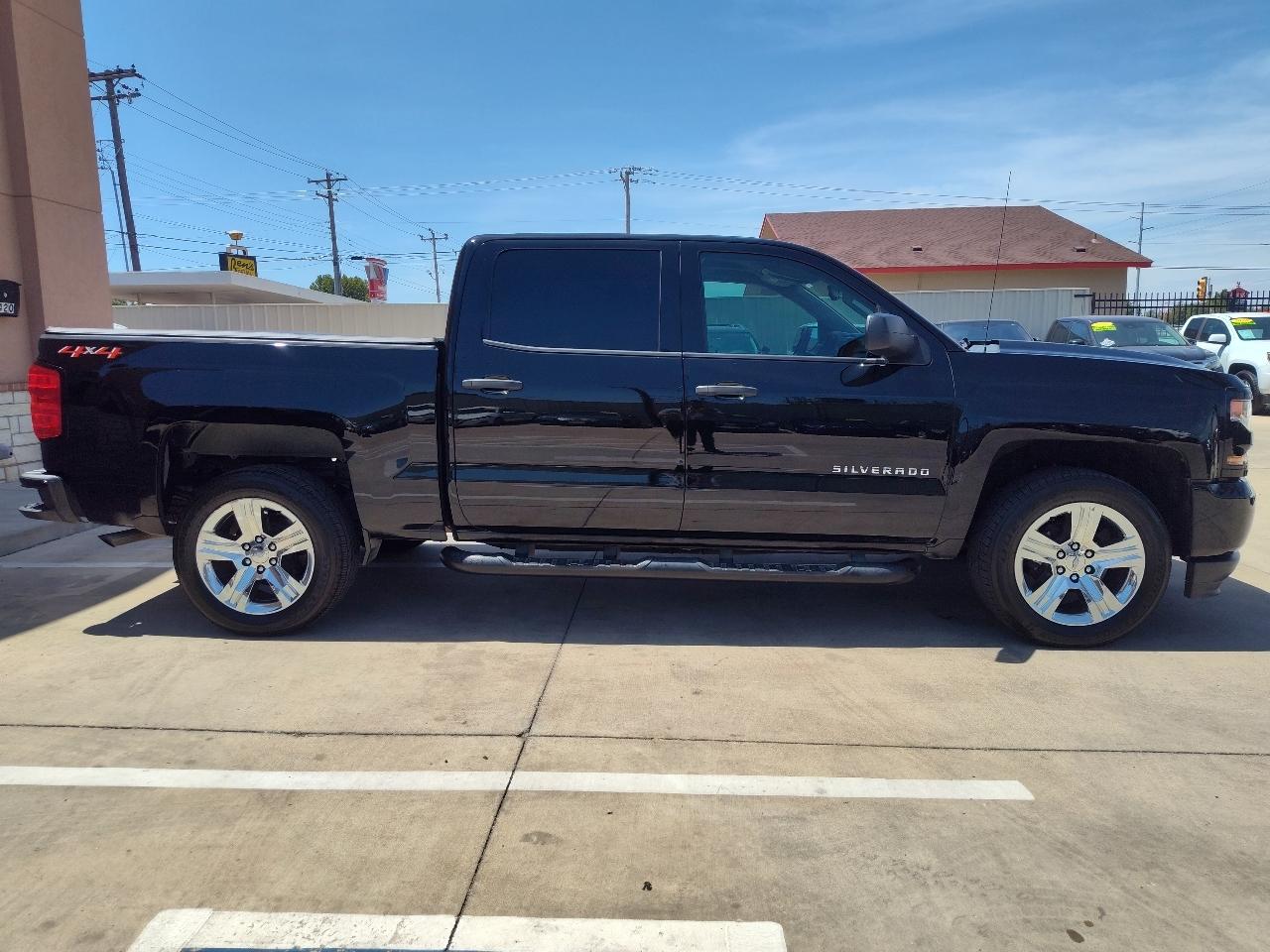 Chevrolet Silverado 1500 Custom Crew Cab 4WD 2018