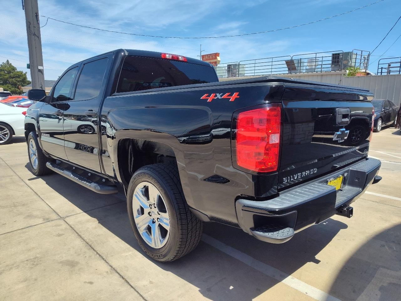 Chevrolet Silverado 1500 Custom Crew Cab 4WD 2018