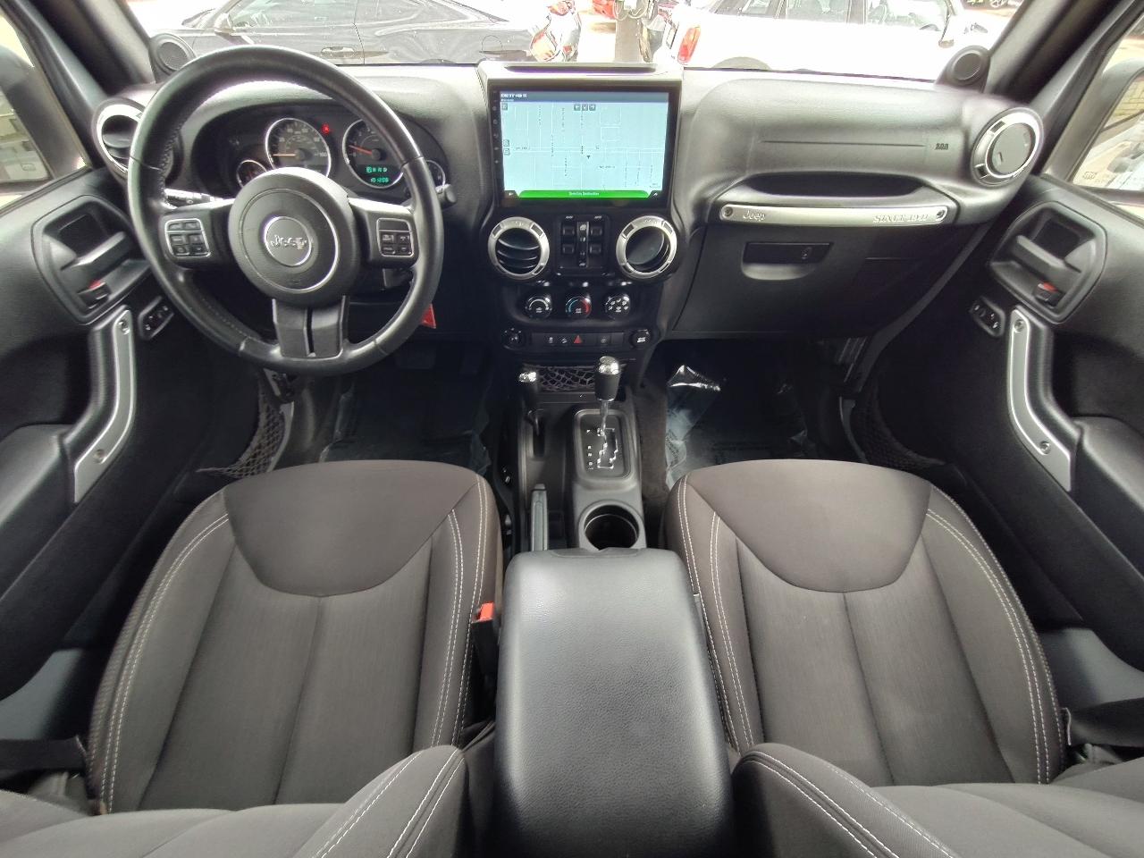 Jeep Wrangler Unlimited Sahara 4WD 2014