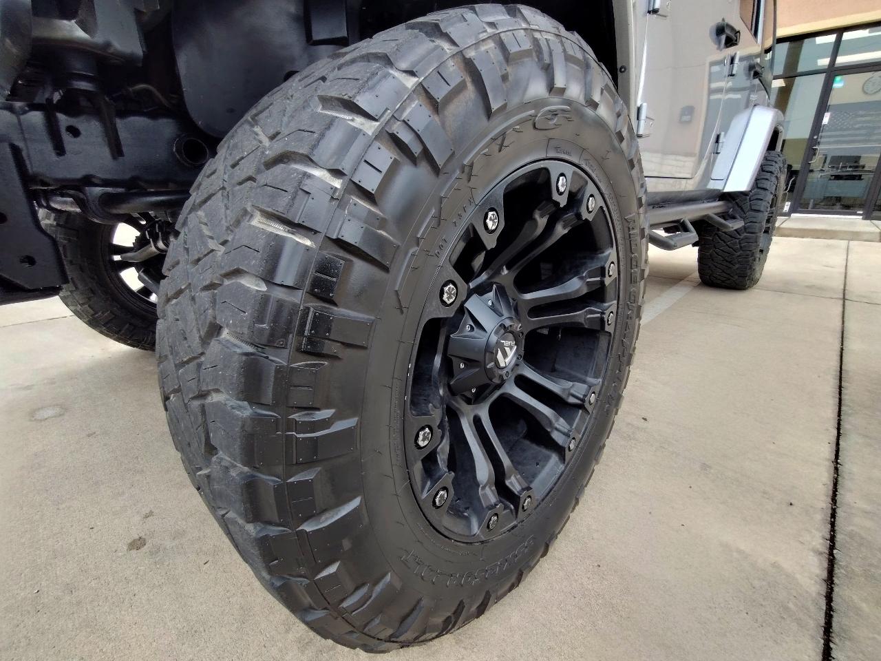 Jeep Wrangler Unlimited Sahara 4WD 2014