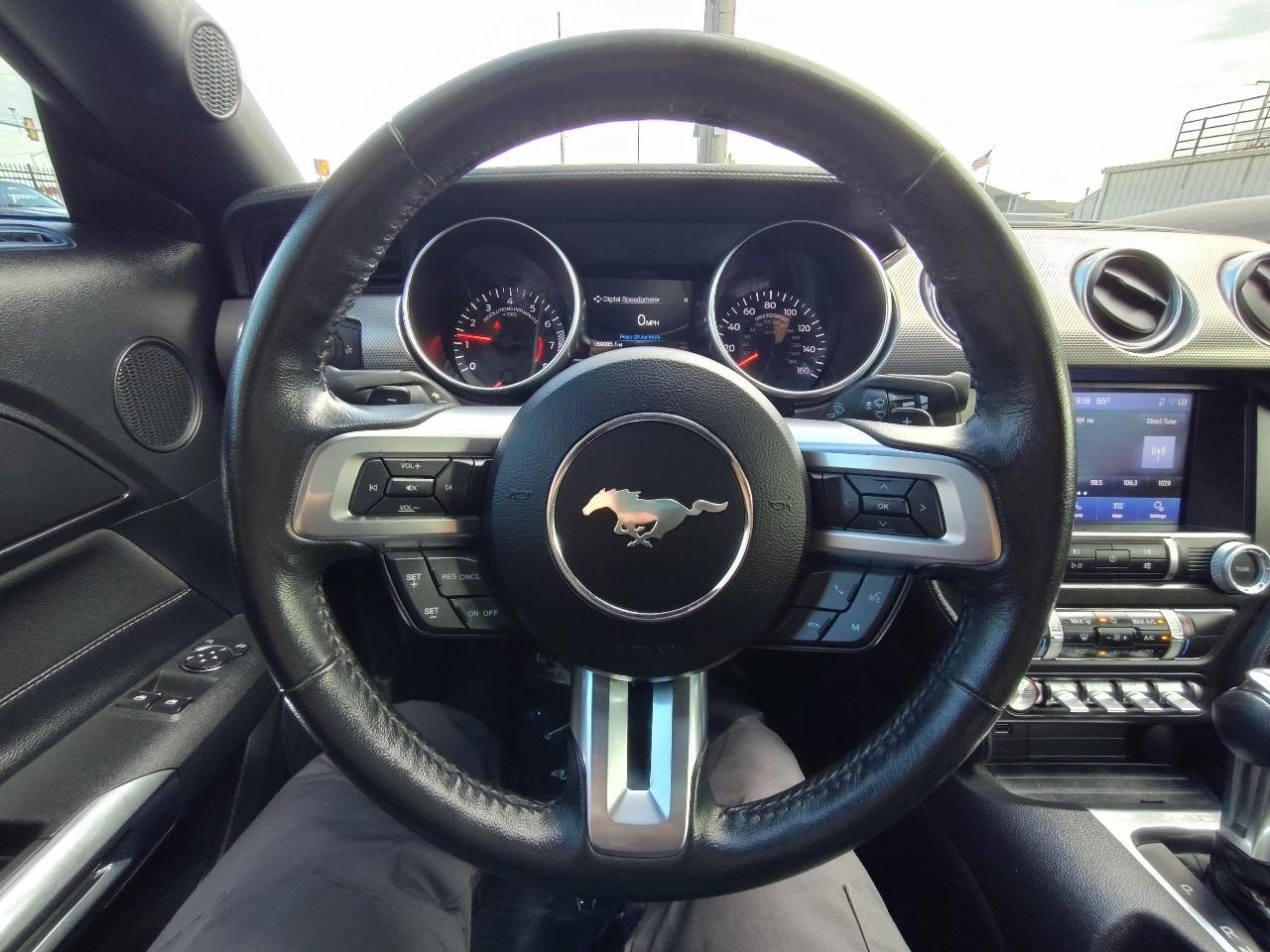 Ford Mustang EcoBoost Coupe 2020