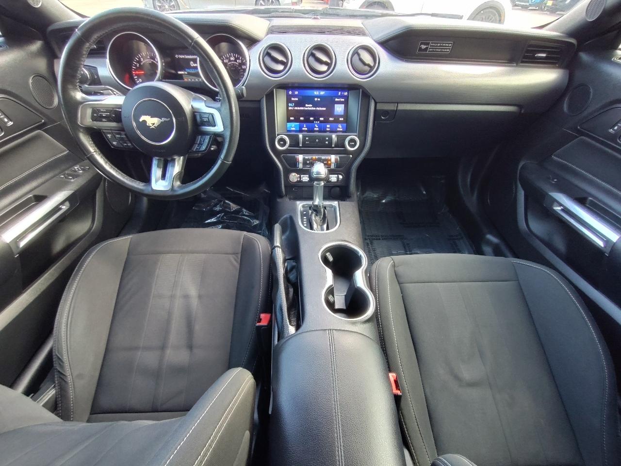 Ford Mustang EcoBoost Coupe 2020