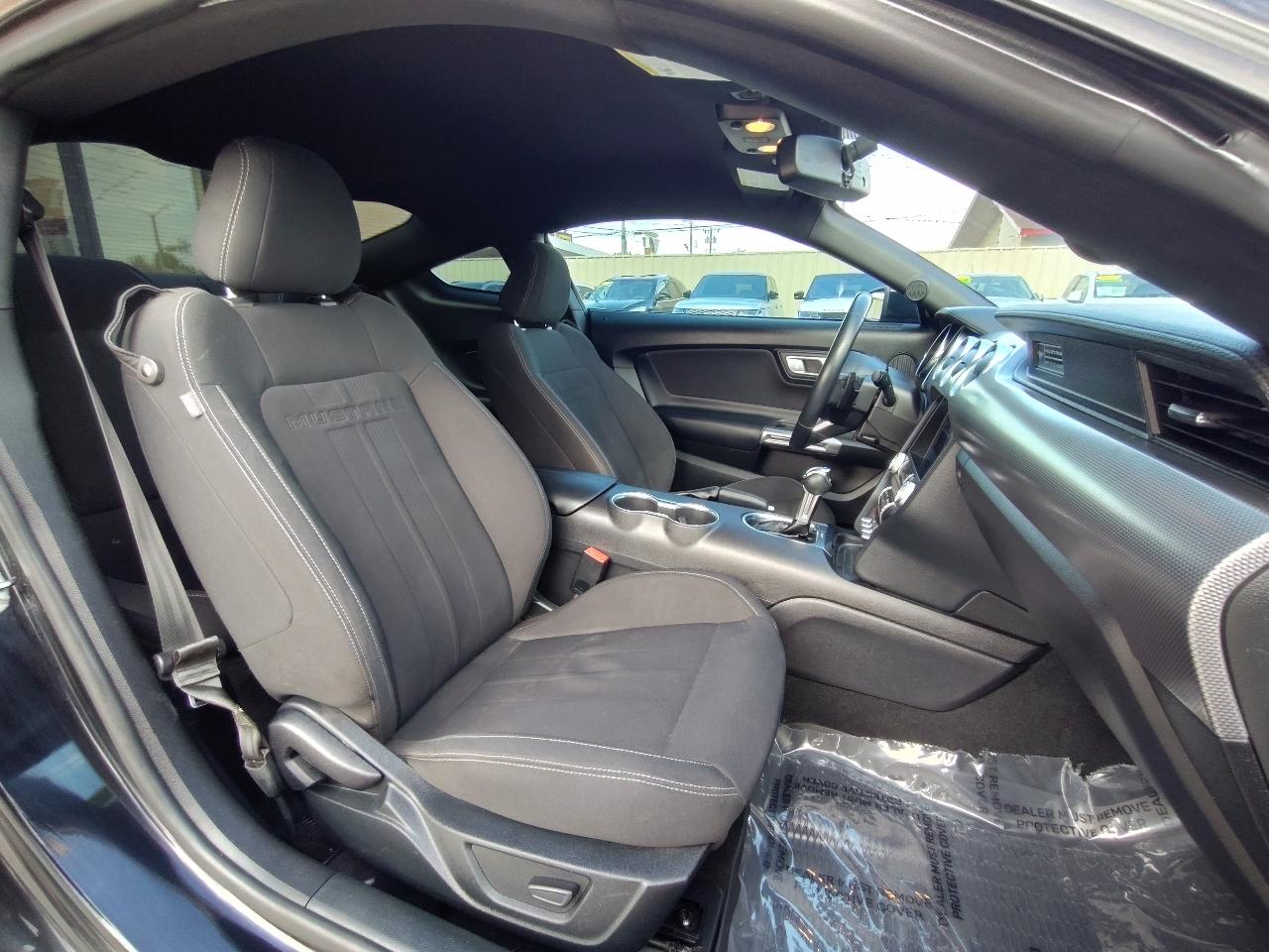 Ford Mustang EcoBoost Coupe 2020