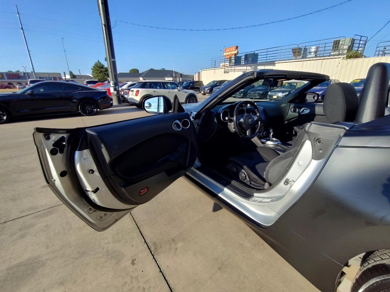 Nissan Z 370Z Roadster 2015