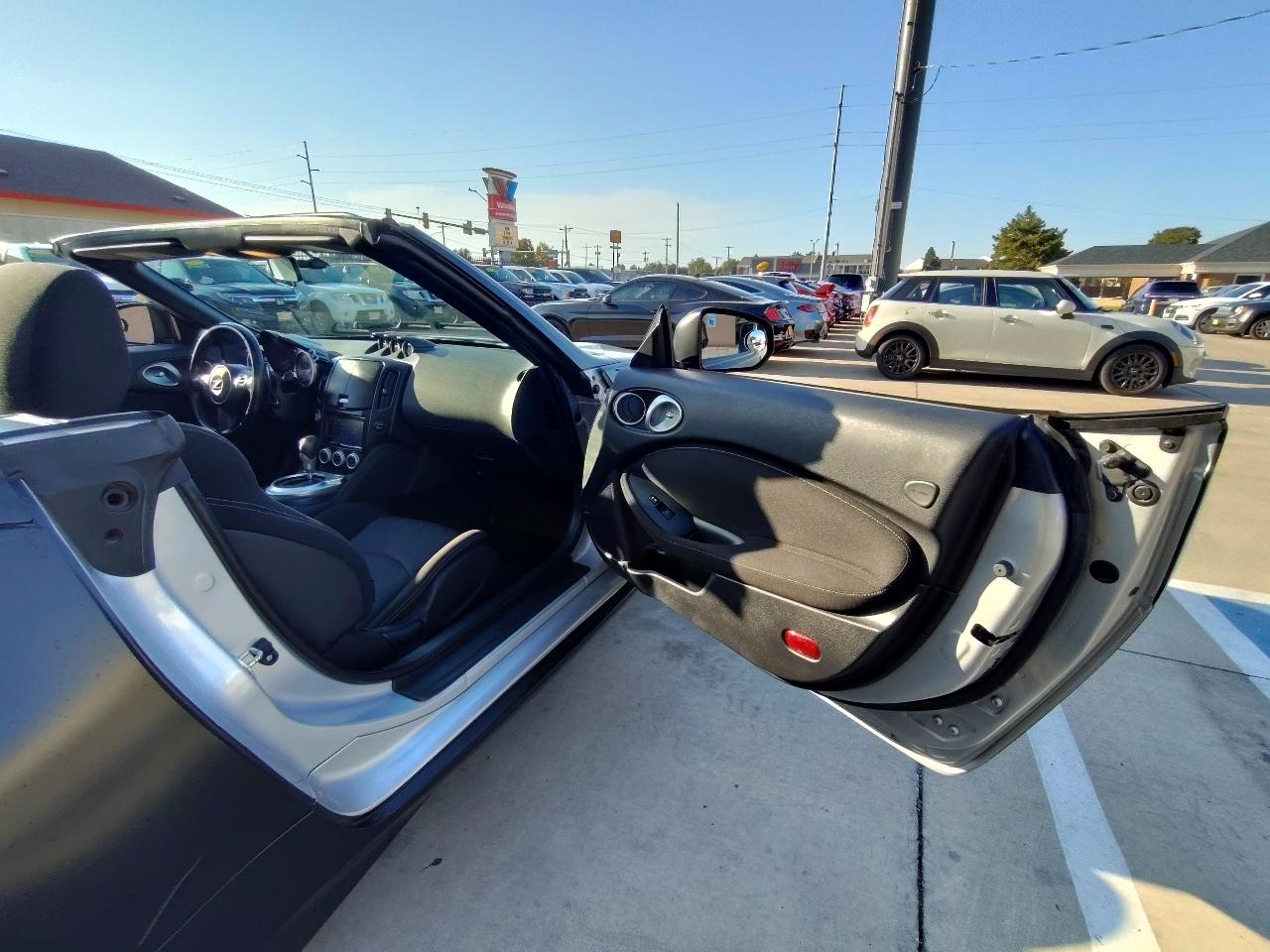Nissan Z 370Z Roadster 2015