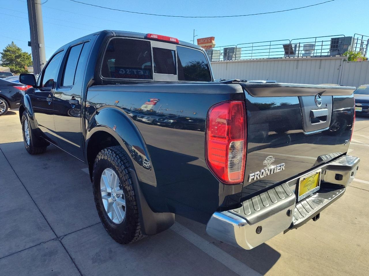 Nissan Frontier SV Crew Cab V6 2020