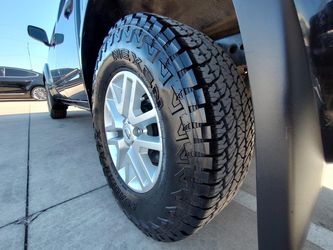 Nissan Frontier SV Crew Cab V6 2020