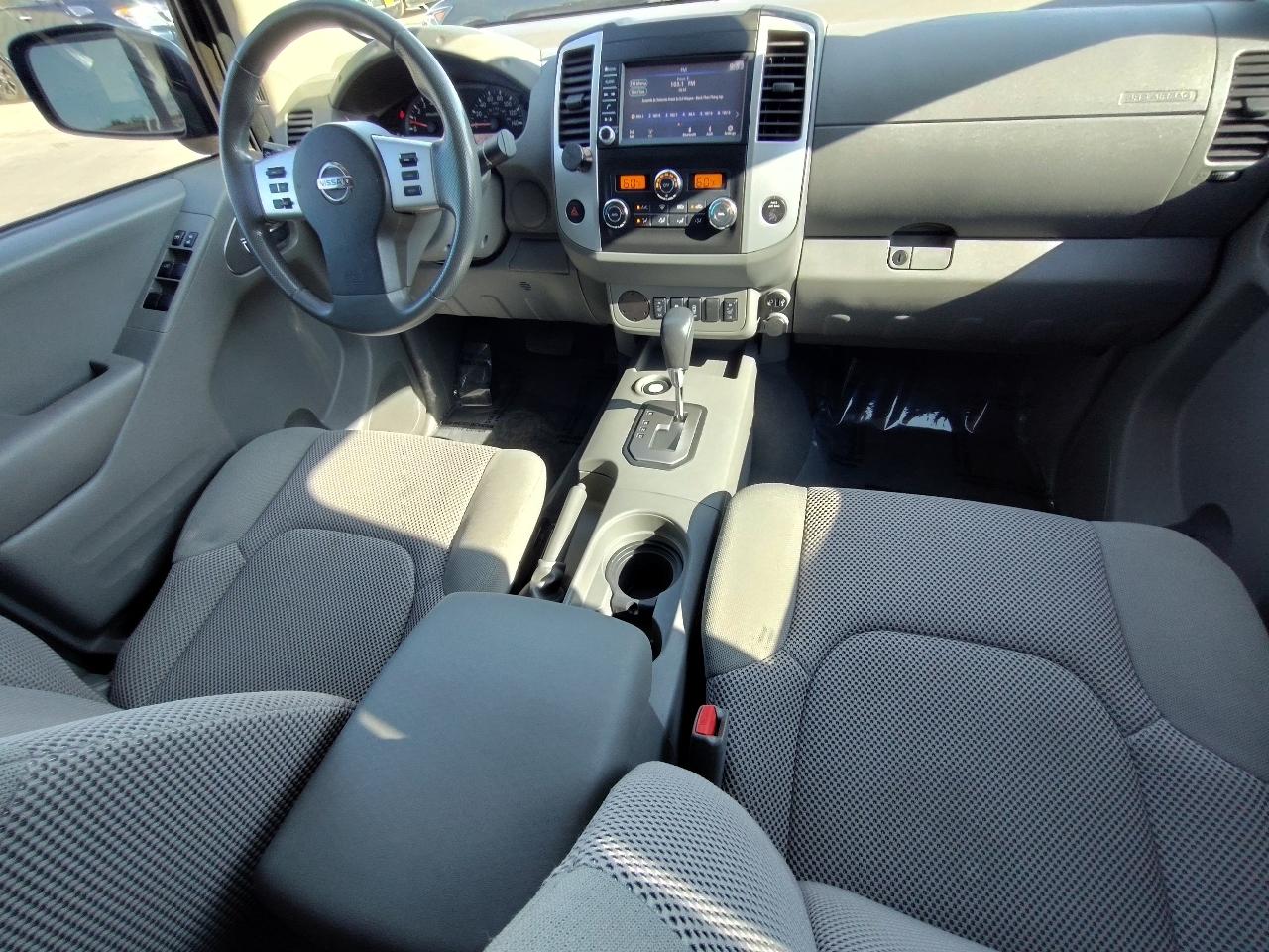 Nissan Frontier SV Crew Cab V6 2020