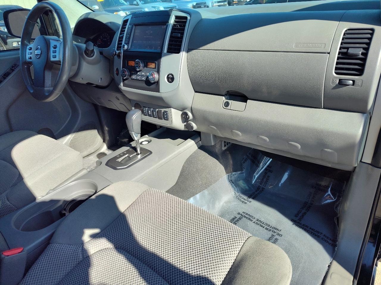 Nissan Frontier SV Crew Cab V6 2020