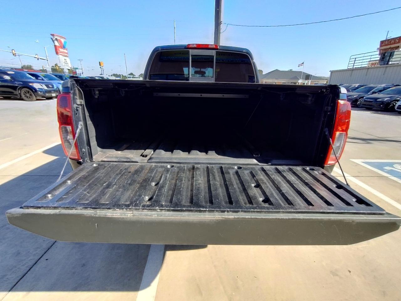 Nissan Frontier SV Crew Cab V6 2020