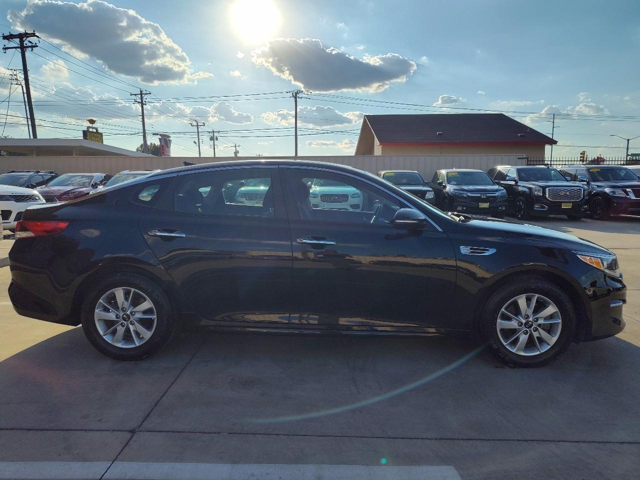 Kia Optima LX Auto 2017
