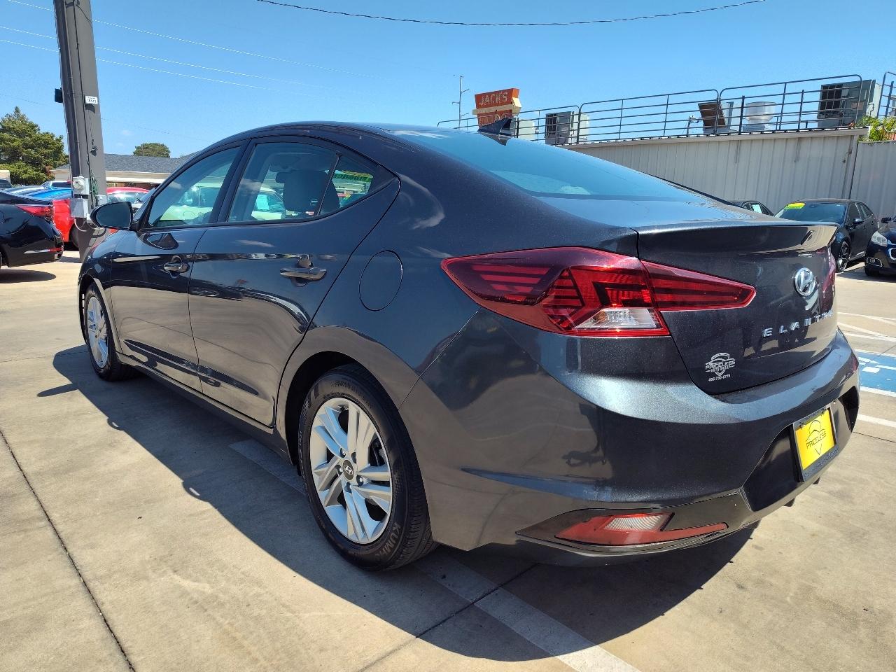 Hyundai Elantra SEL Sport Sedan 2020