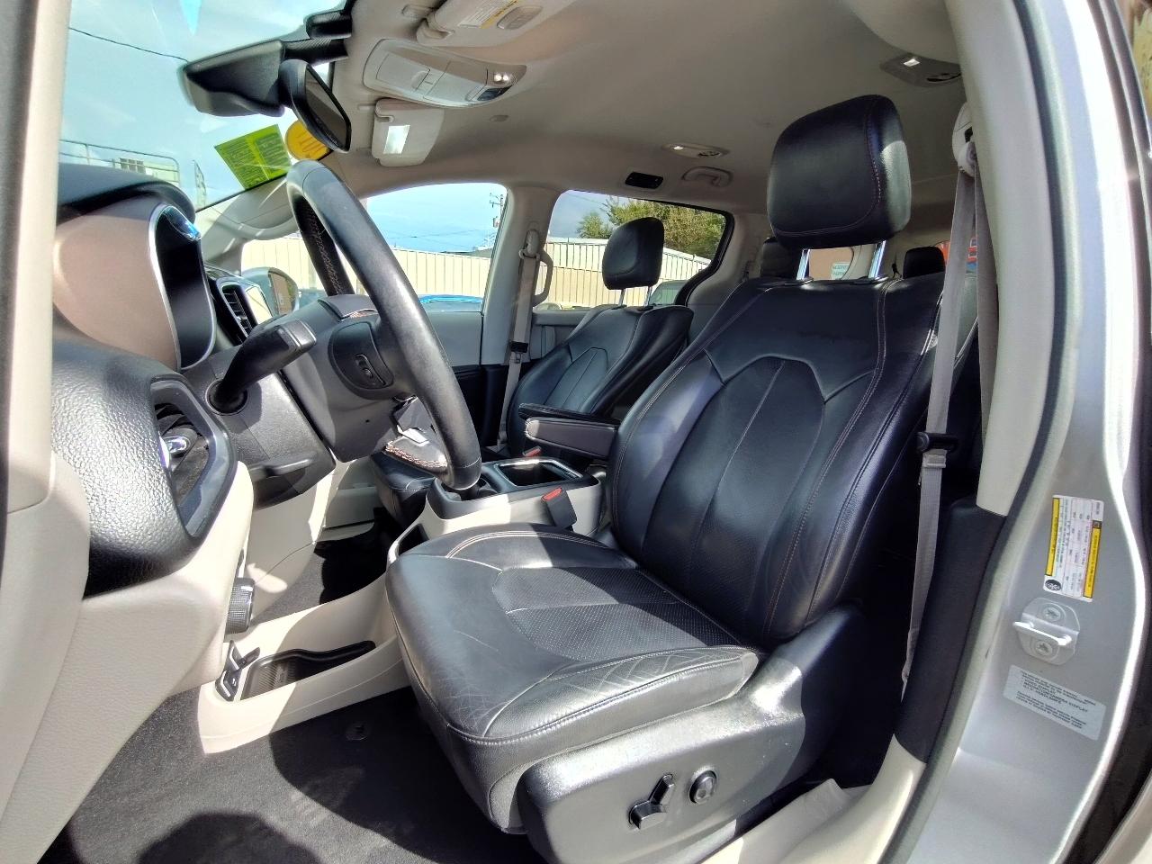 Chrysler Pacifica  2017