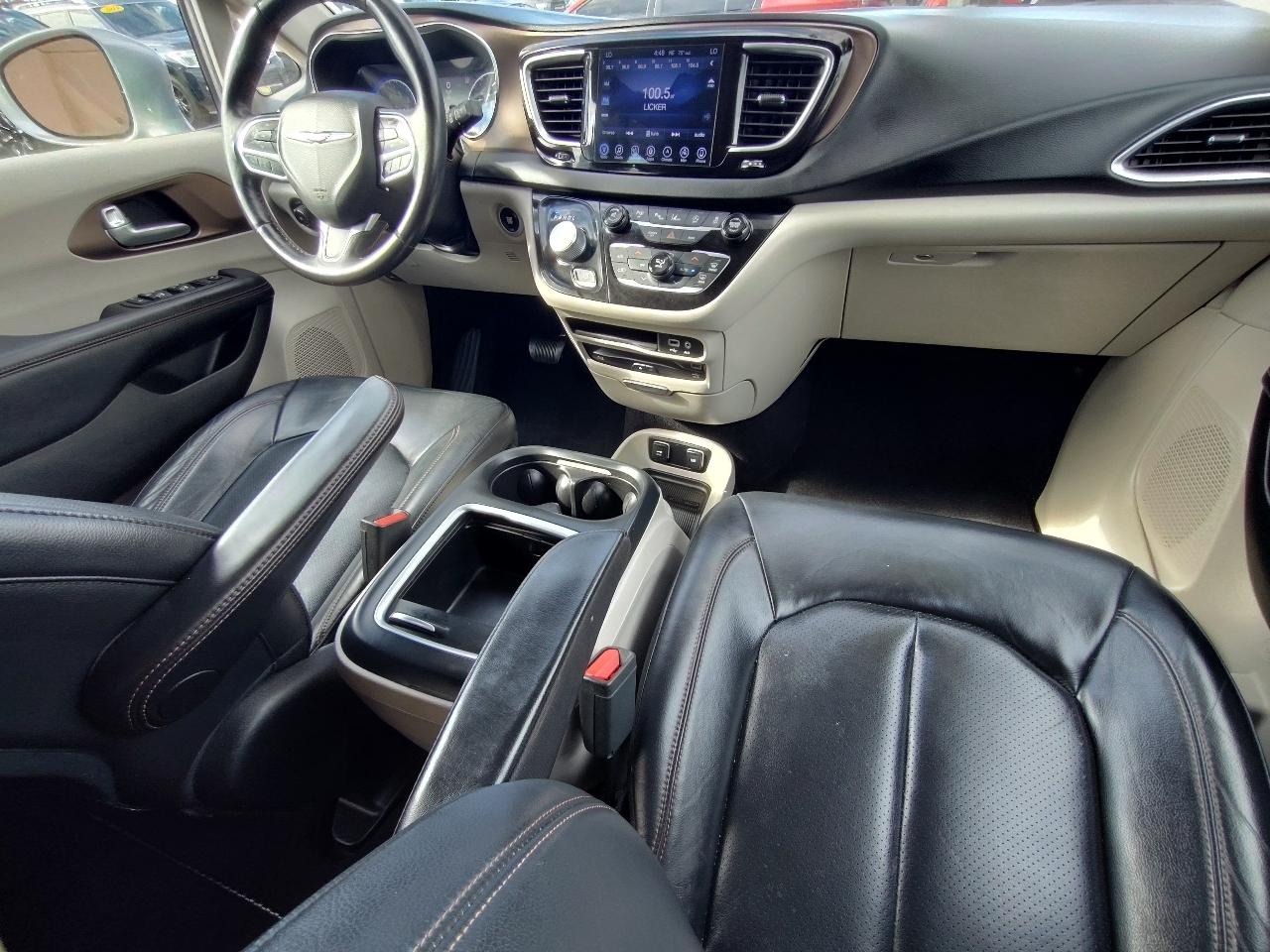 Chrysler Pacifica  2017