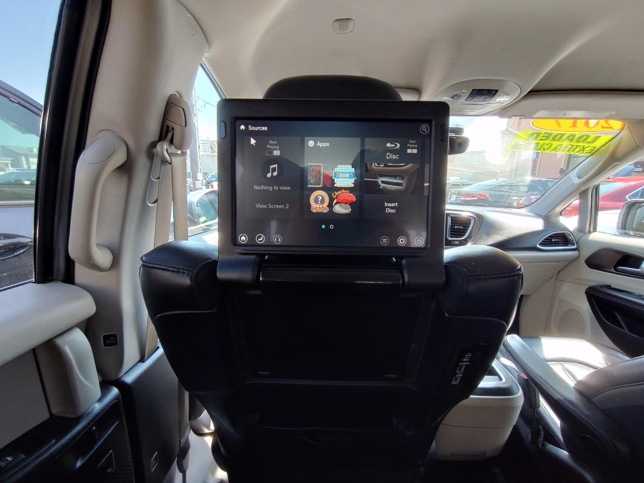 Chrysler Pacifica  2017