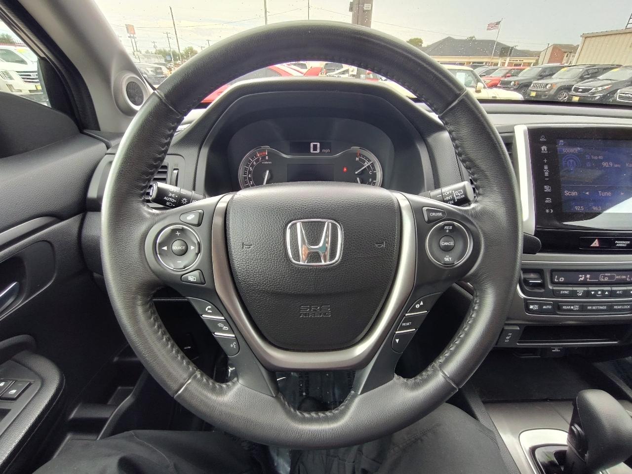 Honda Pilot EX-L w/Honda Sensing 2017