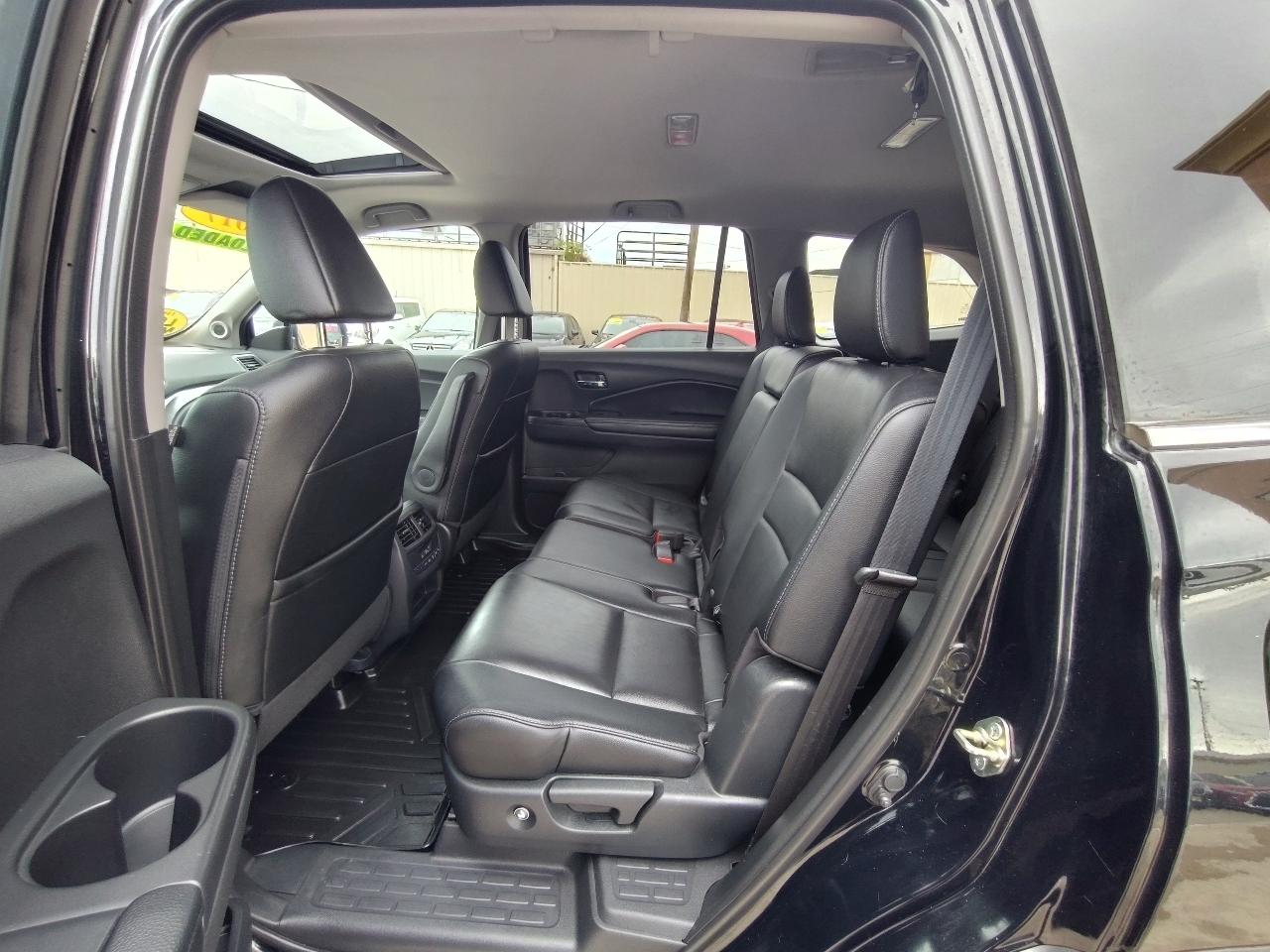 Honda Pilot EX-L w/Honda Sensing 2017