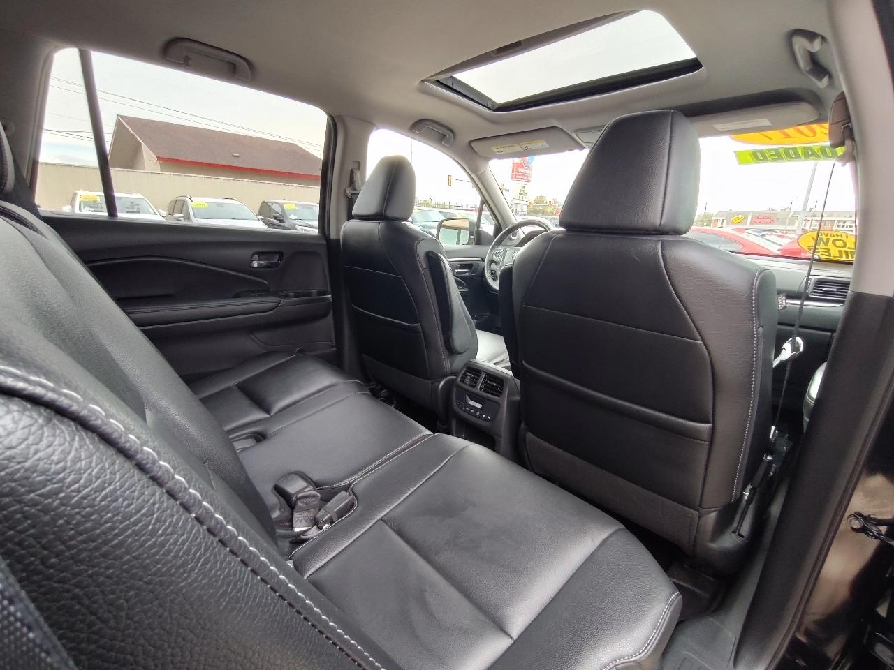 Honda Pilot EX-L w/Honda Sensing 2017