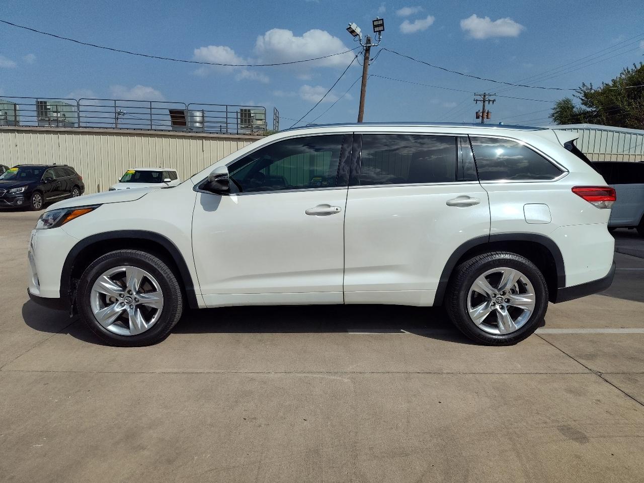 Toyota Highlander Limited FWD V6 2018