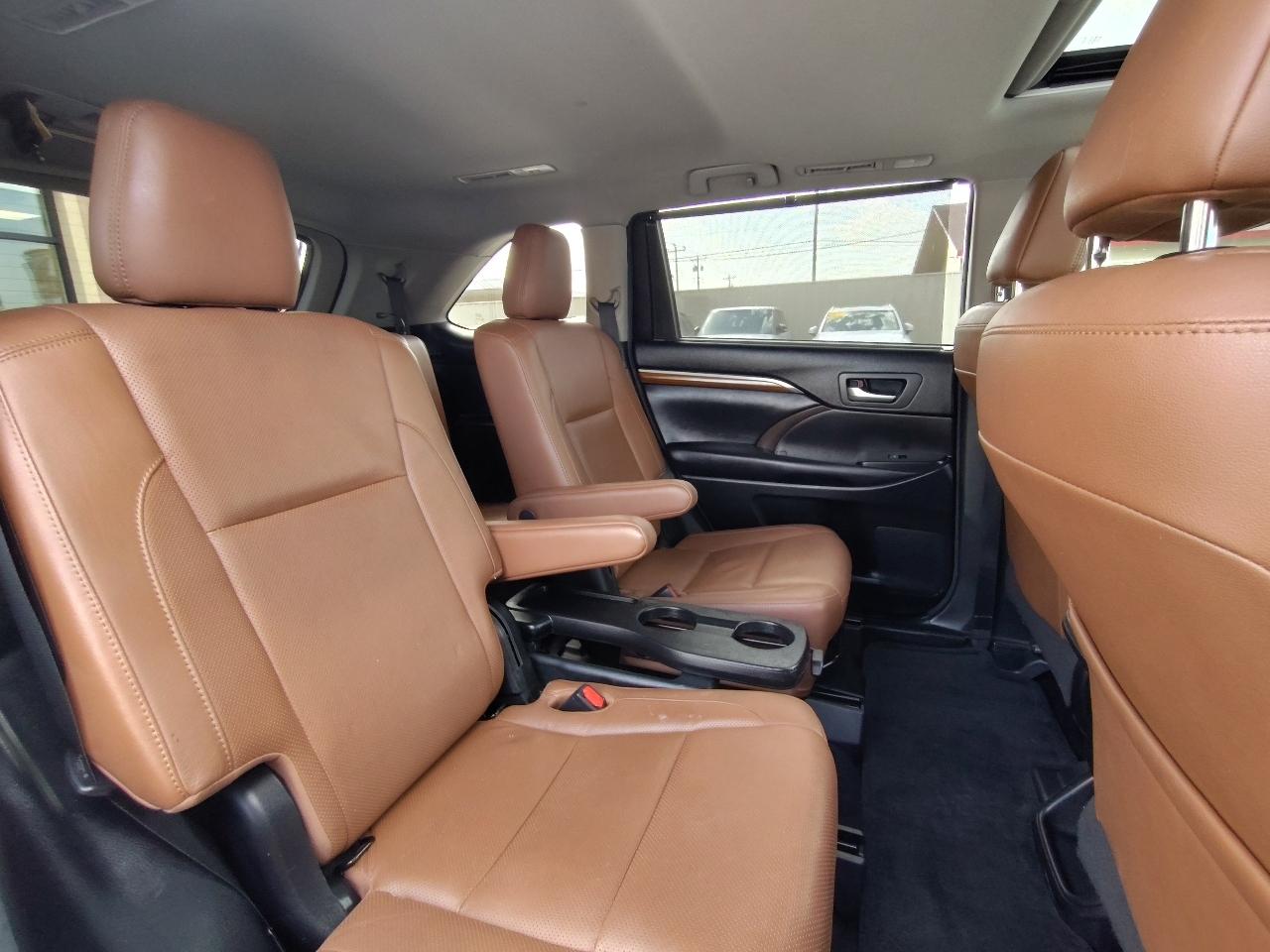 Toyota Highlander Limited FWD V6 2018