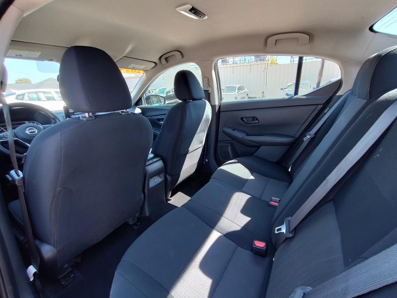 Nissan Sentra SV 4D Sedan 2024
