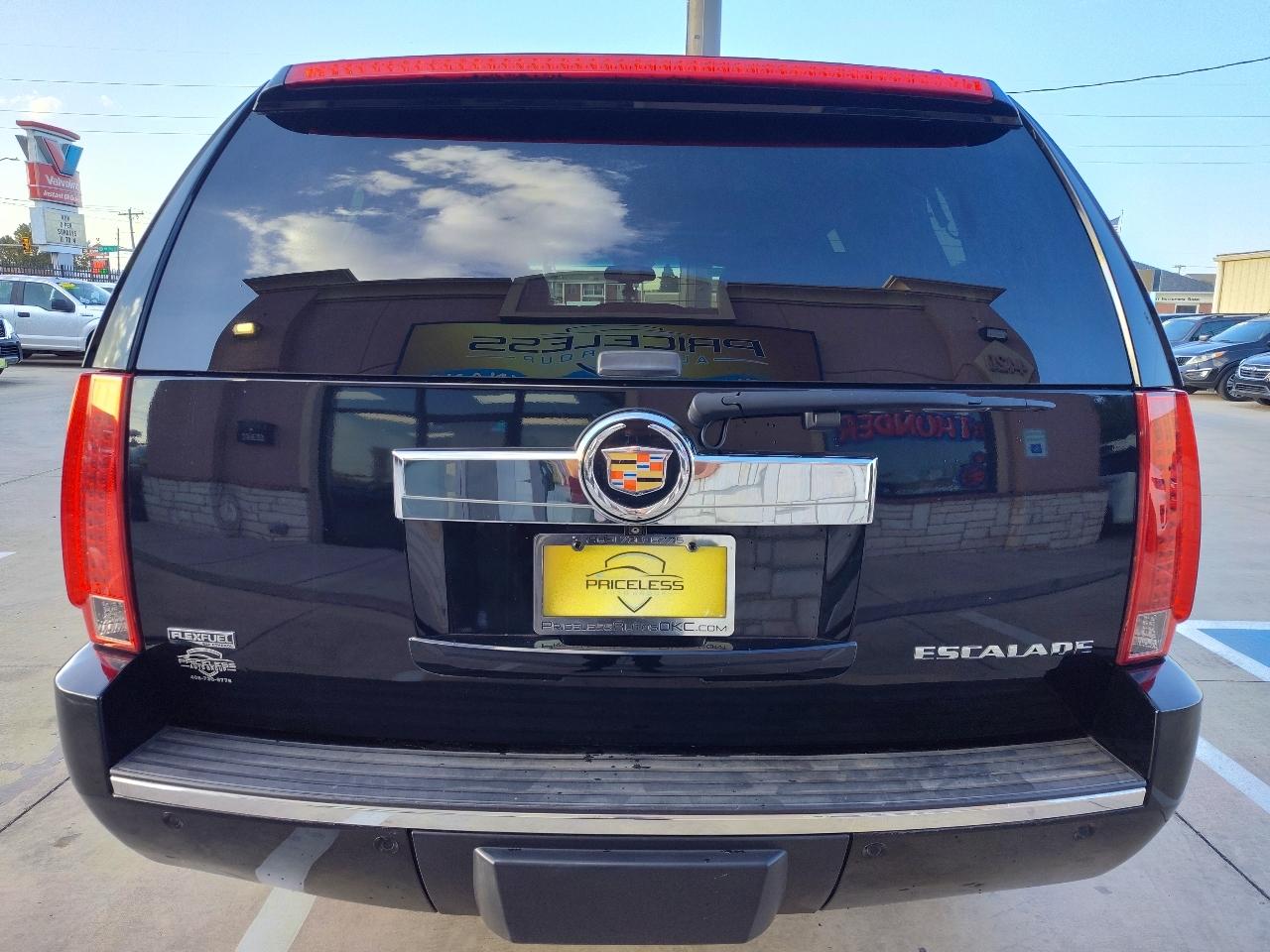 Cadillac Escalade  2012