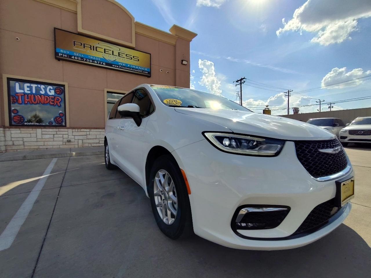 Chrysler Pacifica Touring L Plus 2023