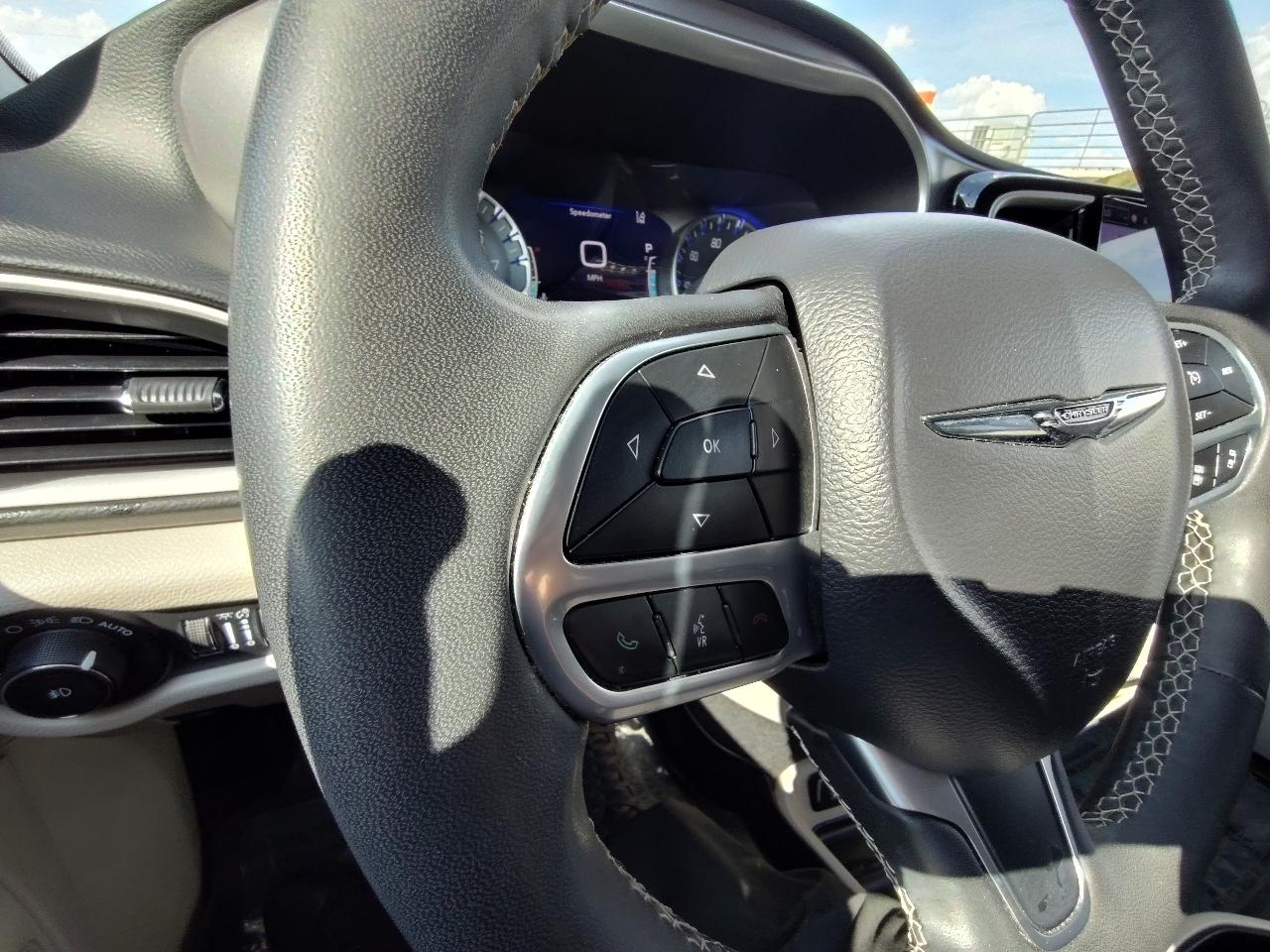 Chrysler Pacifica Touring L Plus 2023