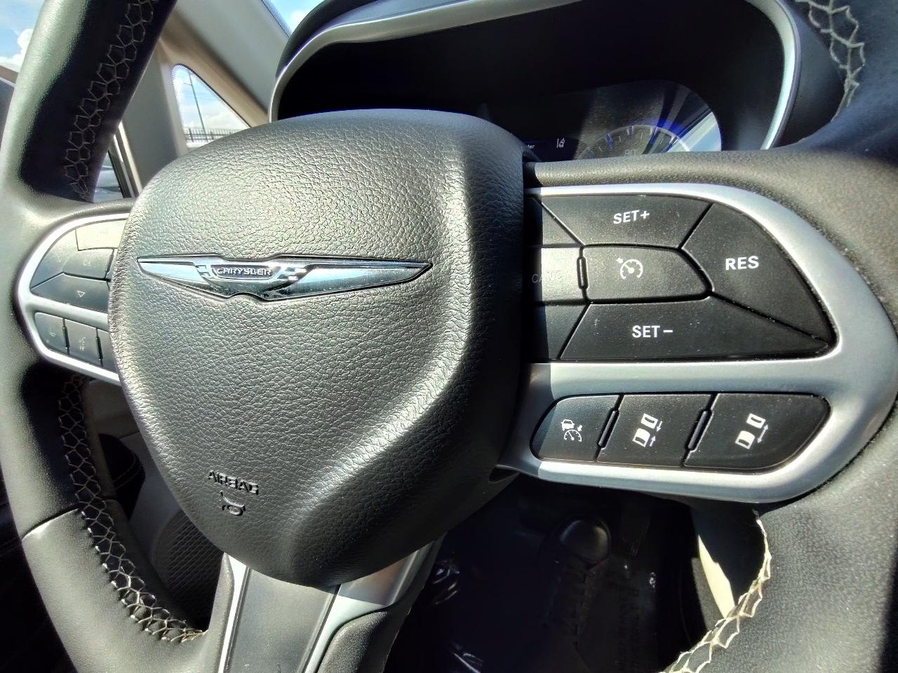 Chrysler Pacifica Touring L Plus 2023